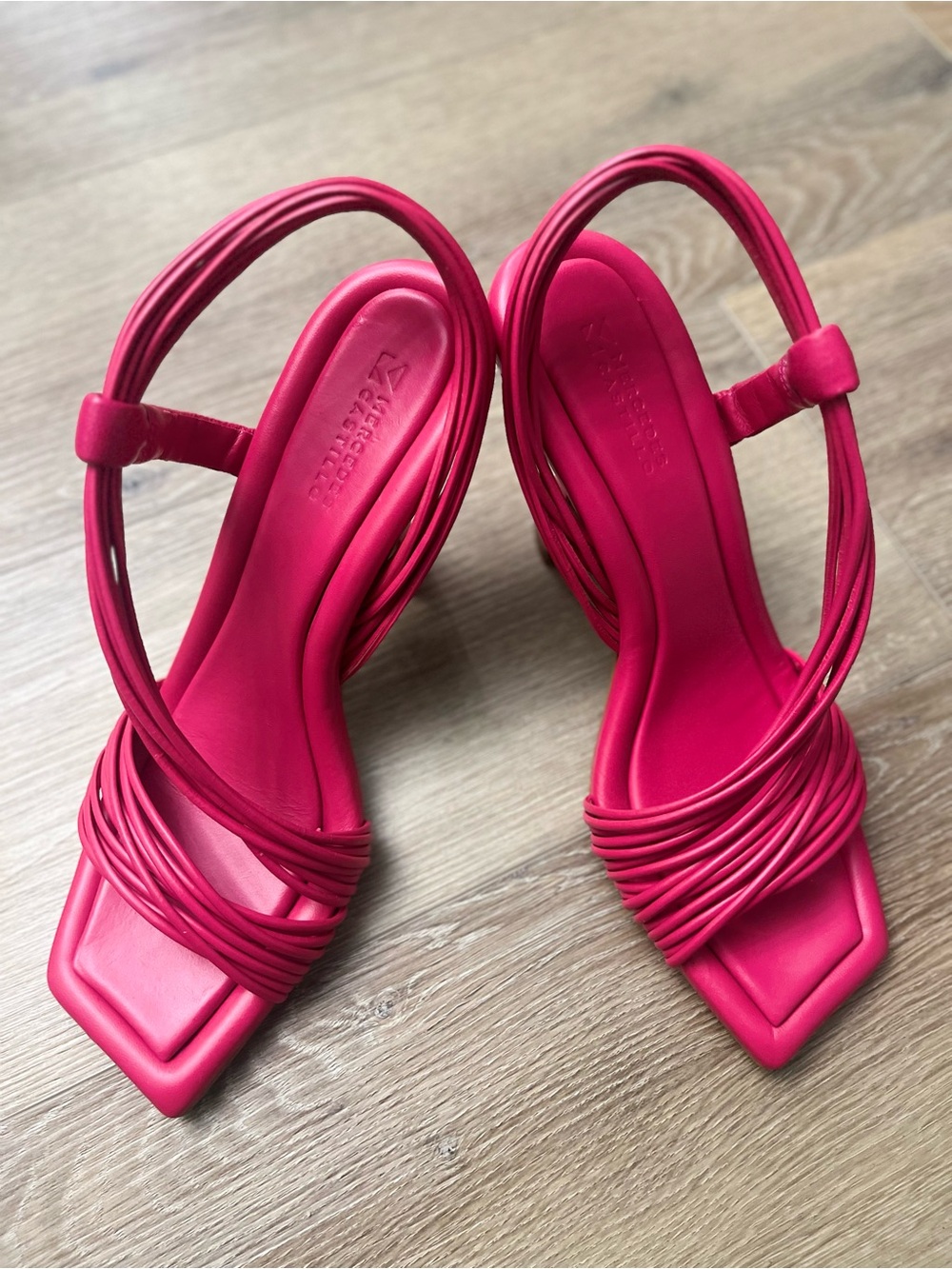 Mercedes Castillo Fuchsia Multi-Strap Slingback Heels size 40/10